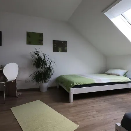 شقة Moderne In 2 Zi, Naehe Rhein Und Messe Ka