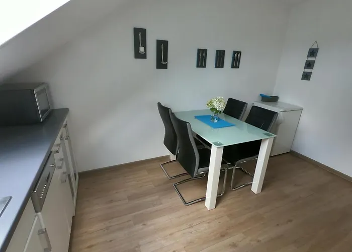 Moderne In 2 Zi, Naehe Rhein Und Messe Ka *