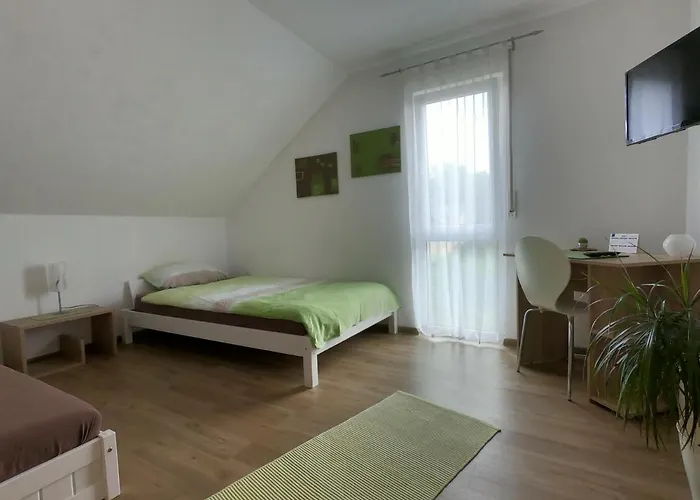 Moderne In 2 Zi, Naehe Rhein Und Messe Ka Apartamento Durmersheim
