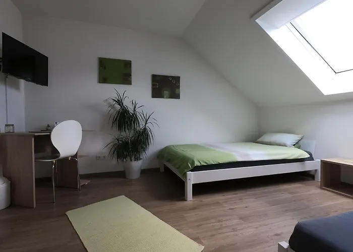 Apartamento Moderne In 2 Zi, Naehe Rhein Und Messe Ka