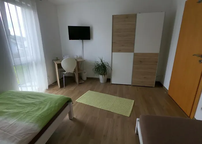 Apartamento Moderne In 2 Zi, Naehe Rhein Und Messe Ka