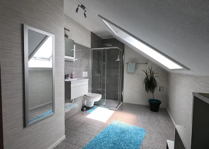 Moderne In 2 Zi, Naehe Rhein Und Messe Ka *